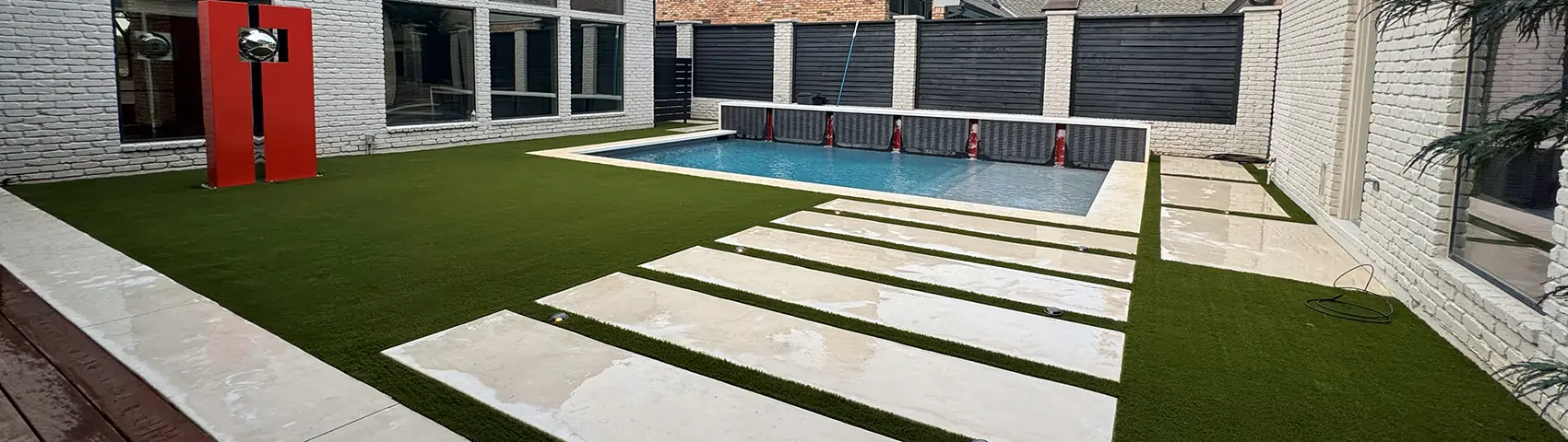 Artificial grass backyard from SYNLawn