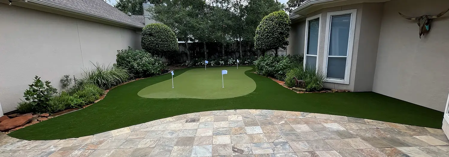 SYNLawn residential putting green